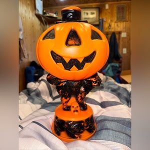 Ertle pumpkin head Halloween statue 1969